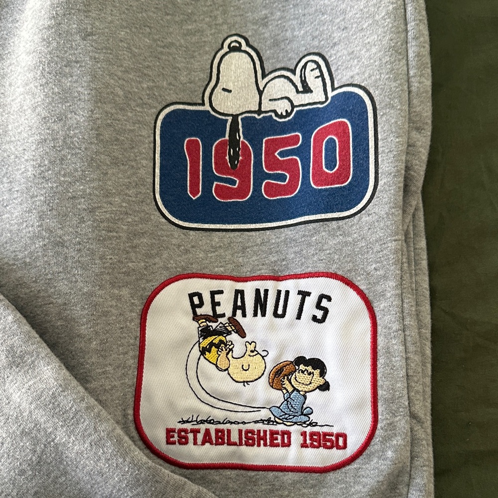 Peanuts Gray Sweatpants with Snoopy Patch - image 2